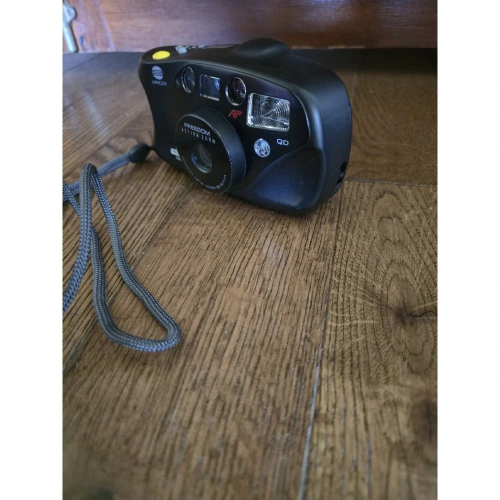 Brand New Minolta Riva Zoom Pico Freedom Action Zoom Film Camera QD